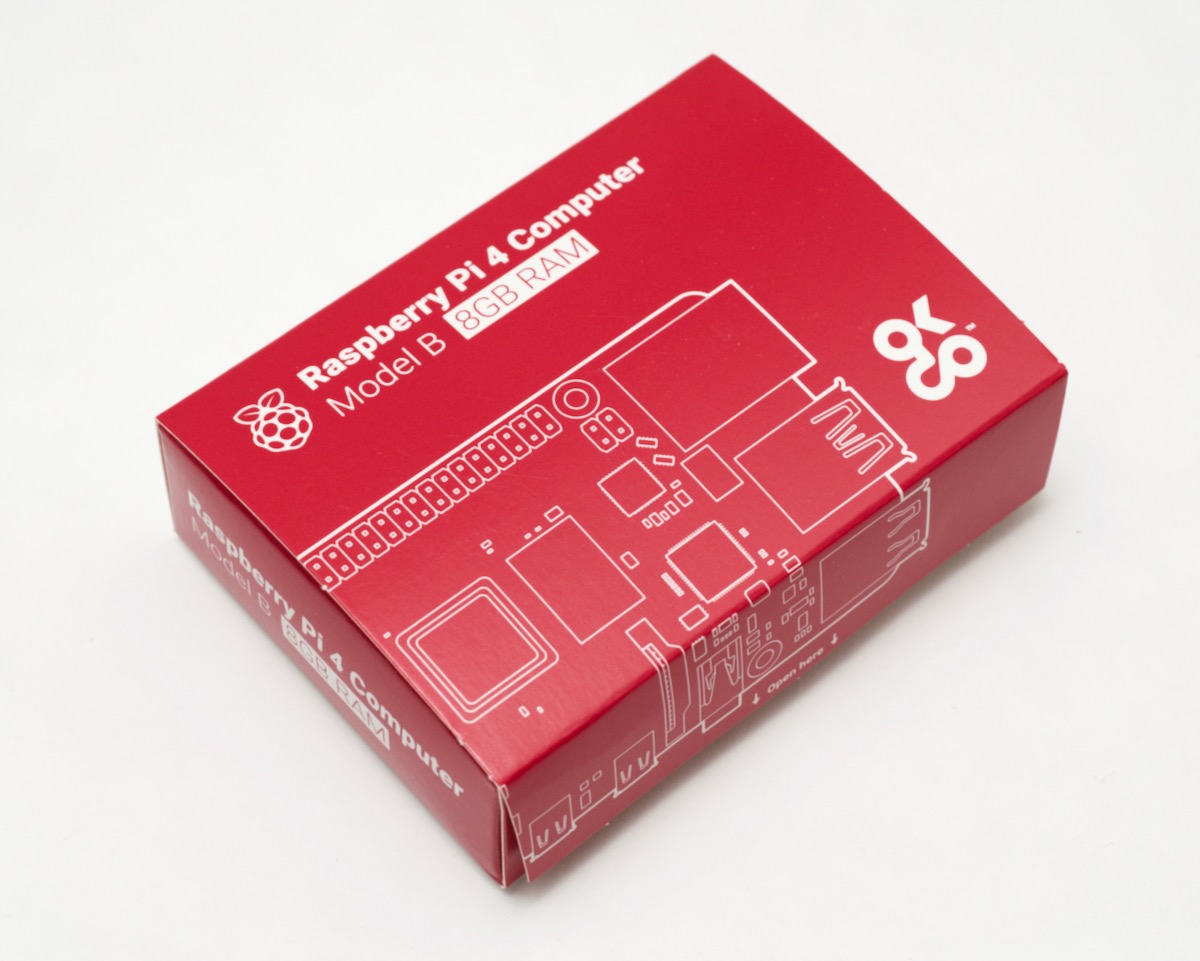 Raspberry Pi 4 Kit + Preinstalled SD Card with Raspbian 